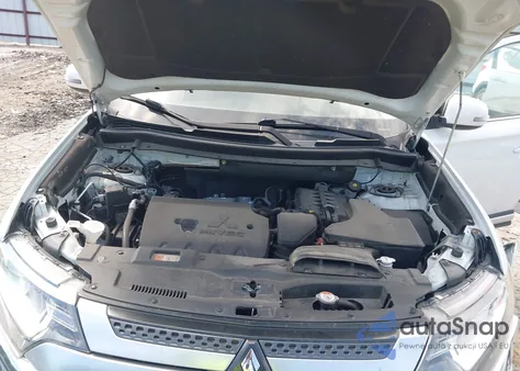 2020 Mitsubishi Outlander Le 2.4/Se 2.4/Sel 2.4/Sp 2.4 z USA, uszkodzony, nr VIN JA4AD3A33LZ031515